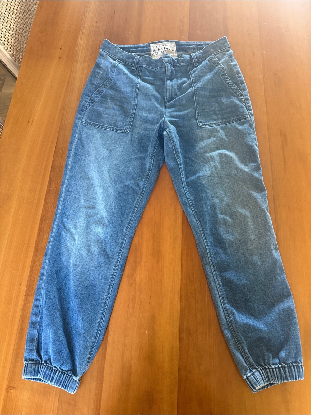 Frank & Eileen Jameson jogger jeans